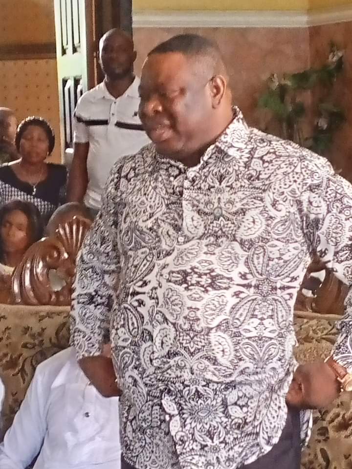 THE FOUNDER AND THE STATE ADVISORY COUNCIL OF THE PASTOR REUBEN INITIATIVE FOR GOOD LEADERSHIP AND ACCOUNTABILITY TODAY PAYS A SOLIDARITY VISIT TO THE COORDINATOR TINUBU SUPPORT GROUP CHIEF EBITIMI AMGBARI.