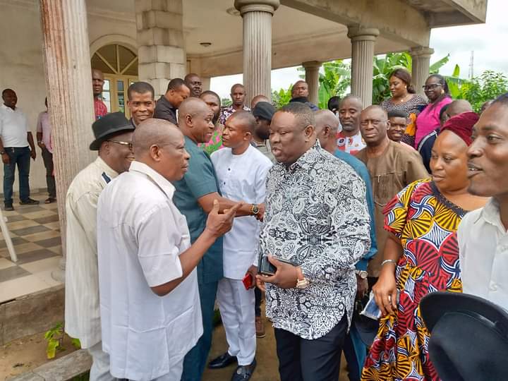 THE FOUNDER AND THE STATE ADVISORY COUNCIL OF THE PASTOR REUBEN INITIATIVE FOR GOOD LEADERSHIP AND ACCOUNTABILITY TODAY PAYS A SOLIDARITY VISIT TO THE COORDINATOR TINUBU SUPPORT GROUP CHIEF EBITIMI AMGBARI.