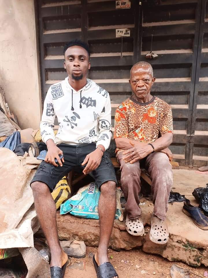 SAD: Popular Nollywood Actor need help as landlord throws loads out