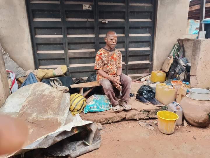 SAD: Popular Nollywood Actor need help as landlord throws loads out