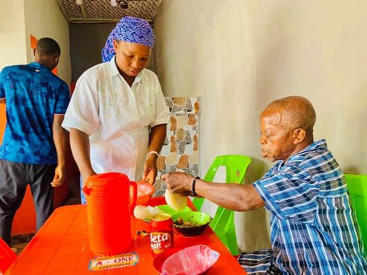 Nollywood former Homeless Actor Kenneth Aguba at OPM Restaurant served by mother of late Deborah
