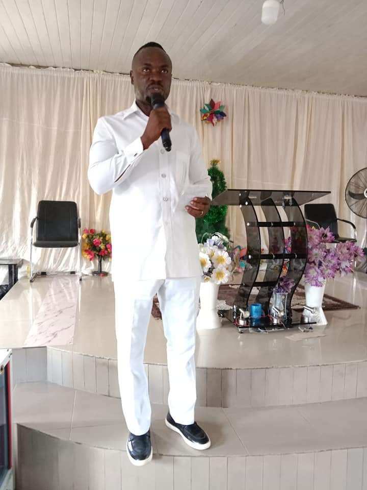 JUST IN:  Thanksgiving Service of Hon Alale Embeleakpo, Sagbama Council Chairman.