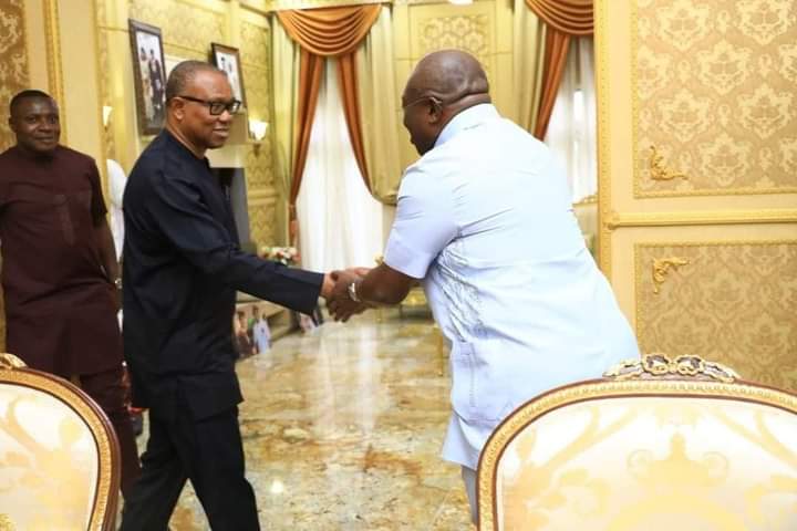 BREAKING NEWS Ikpeazu Presents 'First Ever Abia State Long Term Devt Plan' to Peter Obi