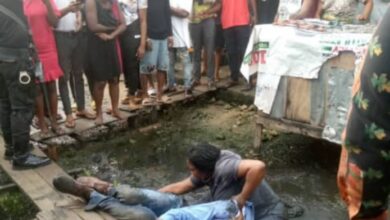 See as police came to dig out the lifeless body of the girl buried by a suspected yahoo boy in Bayelsa State (photos)