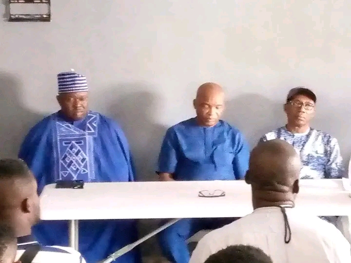 PASTOR REUBEN WILSON THE SOUTH SOUTH COORDINATOR OF THE ASIWAJU GROUP AND THE FOUNDER OF THE PASTOR REUBEN INITIATIVE FOR GOOD LEADERSHIP AND ACCOUNTABILITY PLAYED HOST TO RIVERS STATE AND MEETS WITH THE CHAIRMAN AND MEMBERS OF THE BOARD OF TRUSTEES RIVERS STATE PROGRESSIVES FOUNDATION(RPF) HON. DR. SOKONTE DAVIES ON FRIDAY 19TH AUGUST, 2022