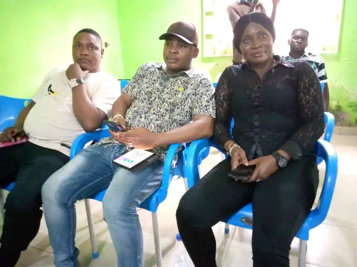 CHIEF PASTOR REUBEN RECEIVES IN AUDIENCE DIFFERENT PRESSURE GROUPS COMING TO COLLAPSE THEIR STRUCTURES WITH HIM.