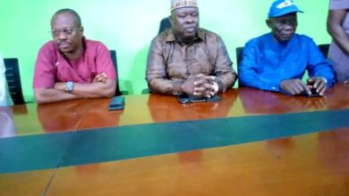 CHIEF PASTOR REUBEN RECEIVES IN AUDIENCE DIFFERENT PRESSURE GROUPS COMING TO COLLAPSE THEIR STRUCTURES WITH HIM.