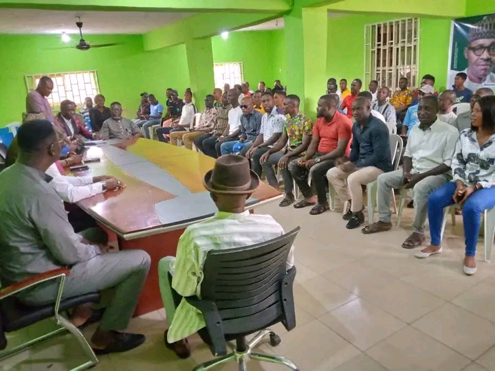 CHIEF PASTOR REUBEN RECEIVES IN AUDIENCE DIFFERENT PRESSURE GROUPS COMING TO COLLAPSE THEIR STRUCTURES WITH HIM.