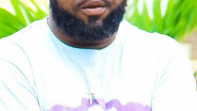 You employes a Cameraman to video you in a burial just to cry and upload it on your IG na waoo Nollywood Actors with fake life. (Actor Kevin Uvo)