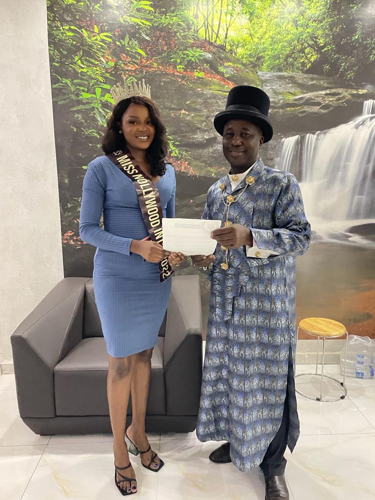 Miss Nollywood Winner Karina Simon Visits  Prof. Steve Azaiki, OON.  Set To Commence Another Phase of Pet Projects