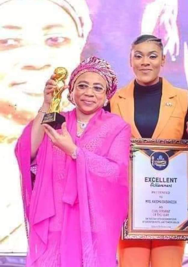 Zulum Emerges 2022 'Best Governor Of The Year' By Leadership Excellence Awards