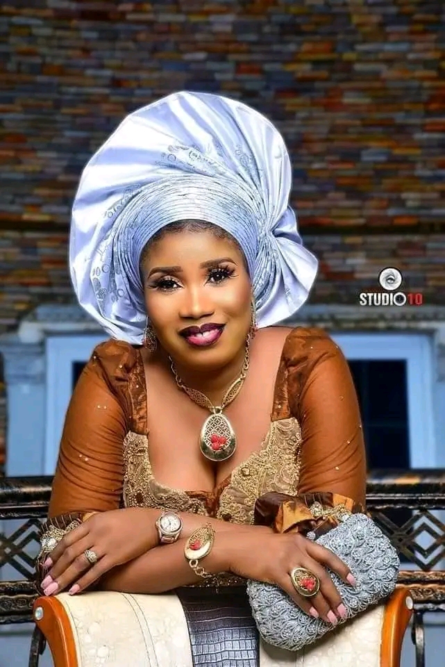 PST ESTHER MARTINS CELEBRATES THE QUEEN OF PASTOR REUBEN'S EMPIRE MRS MERCY REUBEN ON HER BIRTHDAY CELEBRATION.