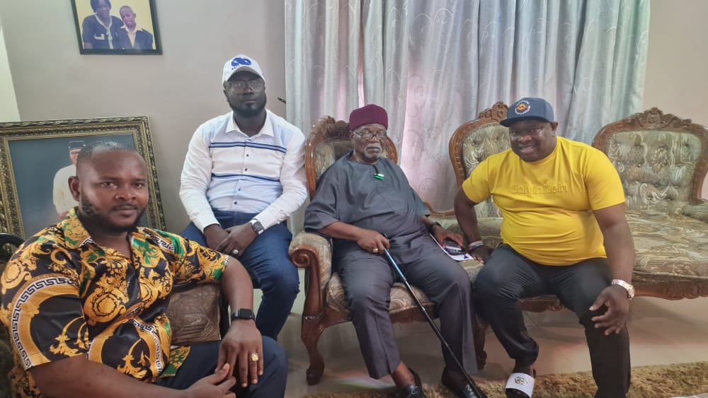 CHIEF PASTOR REUBEN MEETS AKWA IBOM STATE CHAIRMAN OF THE ALL PROGRESSIVES CONGRESS APC AHEAD OF SATURDAY'S INAUGURATION.