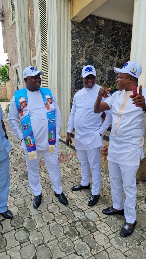 THE SOUTH SOUTH COORDINATOR OF THE ASIWAJU GROUP TAG CHIEF PASTOR REUBEN CLIFFORD WILSON SET FOR TODAY'S INAUGURATION IN AKWA IBOM STATE.