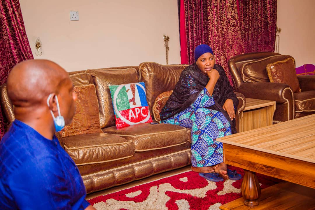 THE NATIONAL DEPUTY WOMAN LEADER OF APC RECEIVED IN AUDIENCE CHIEF PASTOR REUBEN CLIFFORD WILSON AHEAD OF CAMPAIGNS.