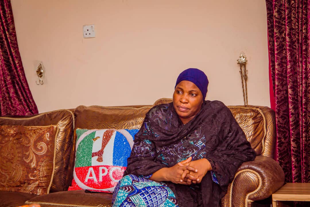 THE NATIONAL DEPUTY WOMAN LEADER OF APC RECEIVED IN AUDIENCE CHIEF PASTOR REUBEN CLIFFORD WILSON AHEAD OF CAMPAIGNS.