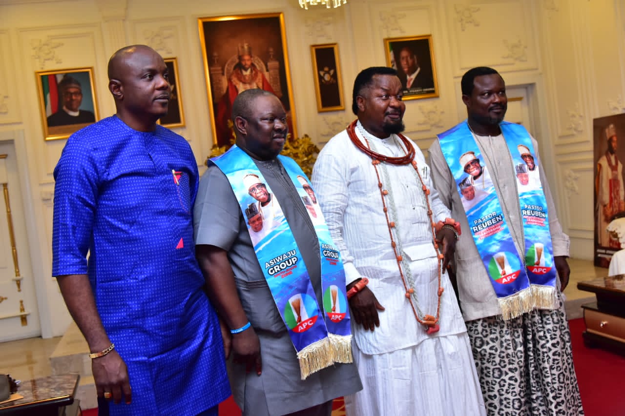 The Olu of Warri ,His Majesty Ogiame Atuwatse 111 Received founder Pastor Reuben Initiative Chief Pastor Reuben Clifford Wilson and his Entourage ahead of today's Inauguration.