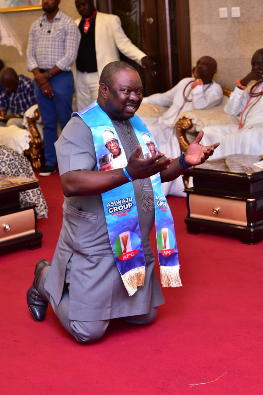 The Olu of Warri ,His Majesty Ogiame Atuwatse 111 Received founder Pastor Reuben Initiative Chief Pastor Reuben Clifford Wilson and his Entourage ahead of today's Inauguration.