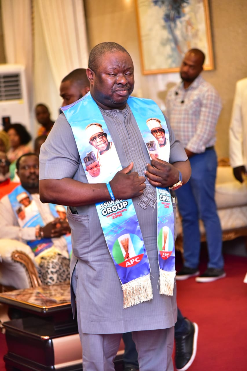 The Olu of Warri ,His Majesty Ogiame Atuwatse 111 Received founder Pastor Reuben Initiative Chief Pastor Reuben Clifford Wilson and his Entourage ahead of today's Inauguration.