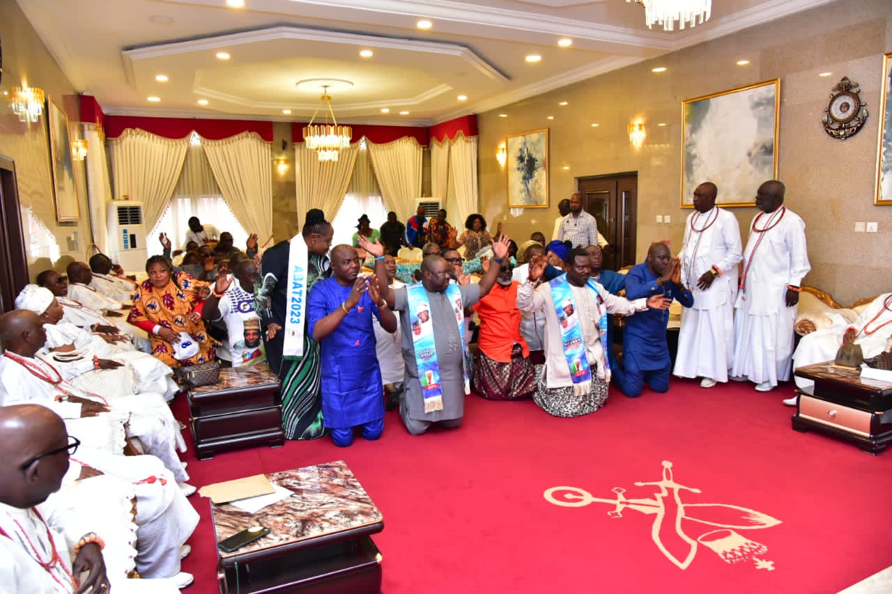 The Olu of Warri ,His Majesty Ogiame Atuwatse 111 Received founder Pastor Reuben Initiative Chief Pastor Reuben Clifford Wilson and his Entourage ahead of today's Inauguration.