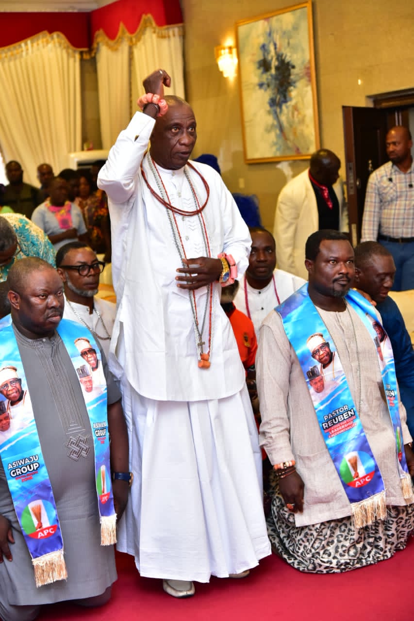 The Olu of Warri ,His Majesty Ogiame Atuwatse 111 Received founder Pastor Reuben Initiative Chief Pastor Reuben Clifford Wilson and his Entourage ahead of today's Inauguration.