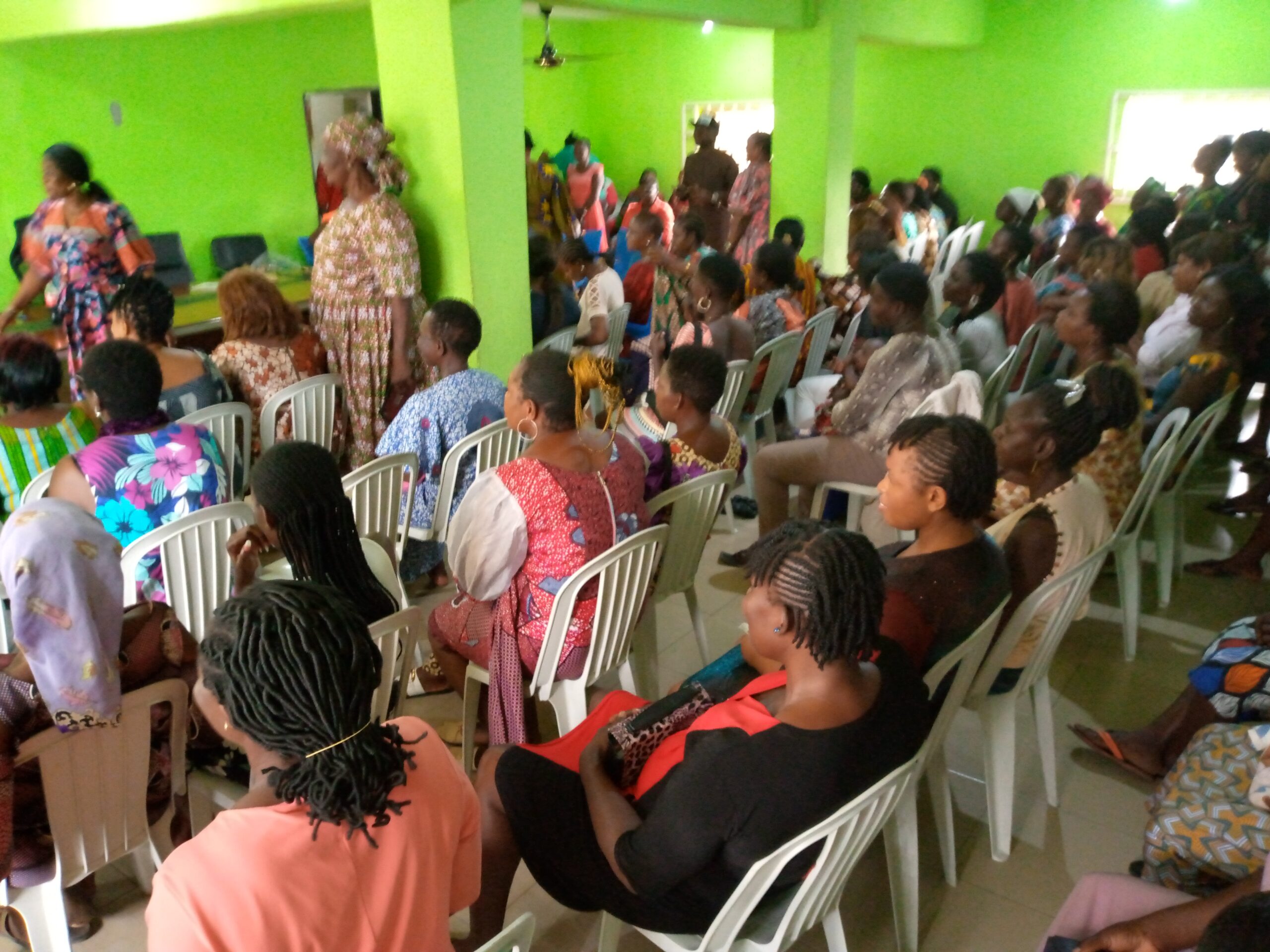 WOMEN FROM SAGBAMA CONSTITUENCY 3 PASSES VOTE OF CONFIDENCE ON APC CANDIDATE AMB EXCEL