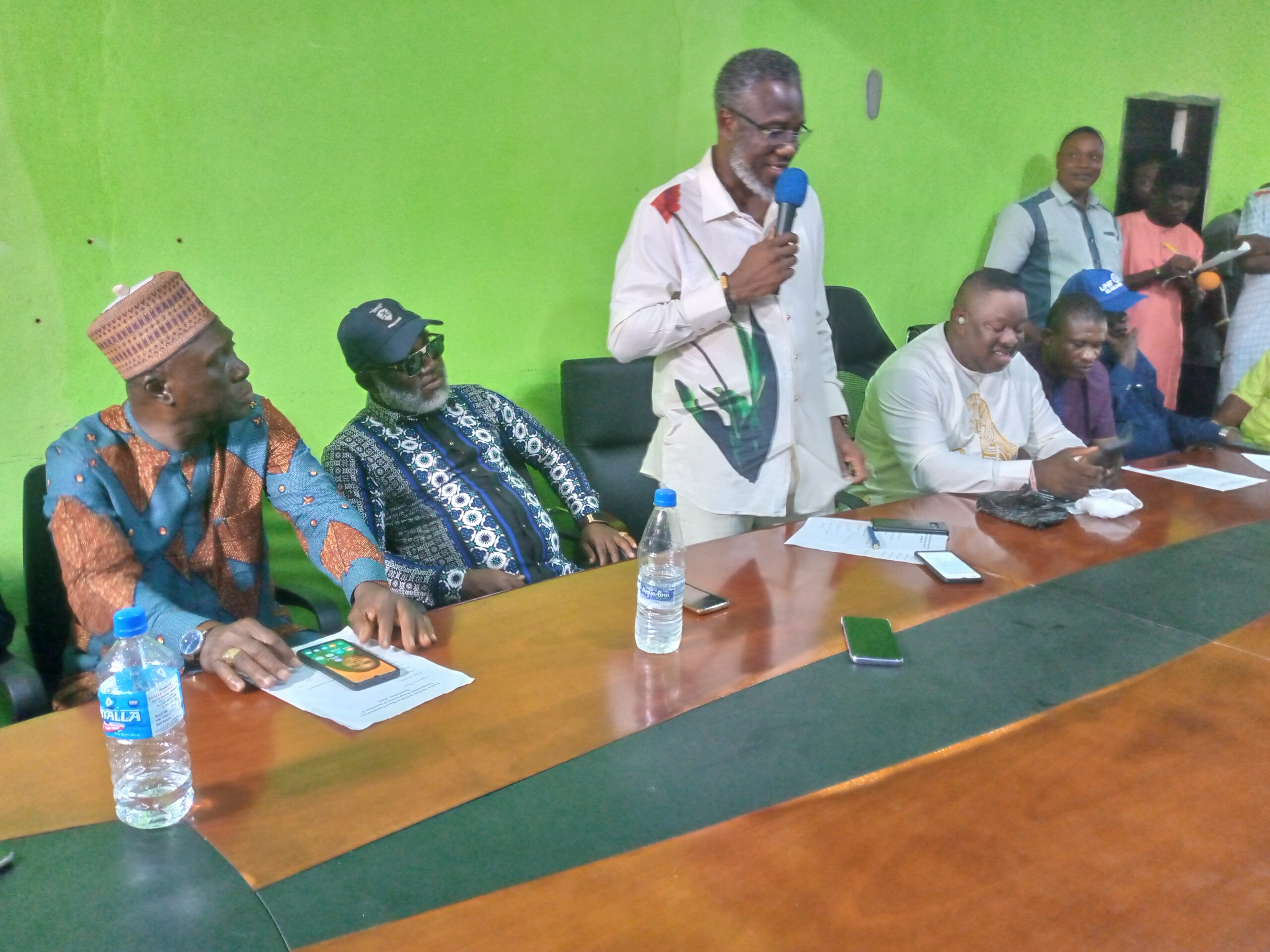 Pastor Reuben Inaugurate's 105 Ward Coordinators, Charges Them To Woo Voters For Tinubu & All Other APC Candidates Ahead of 2023 General Elections.