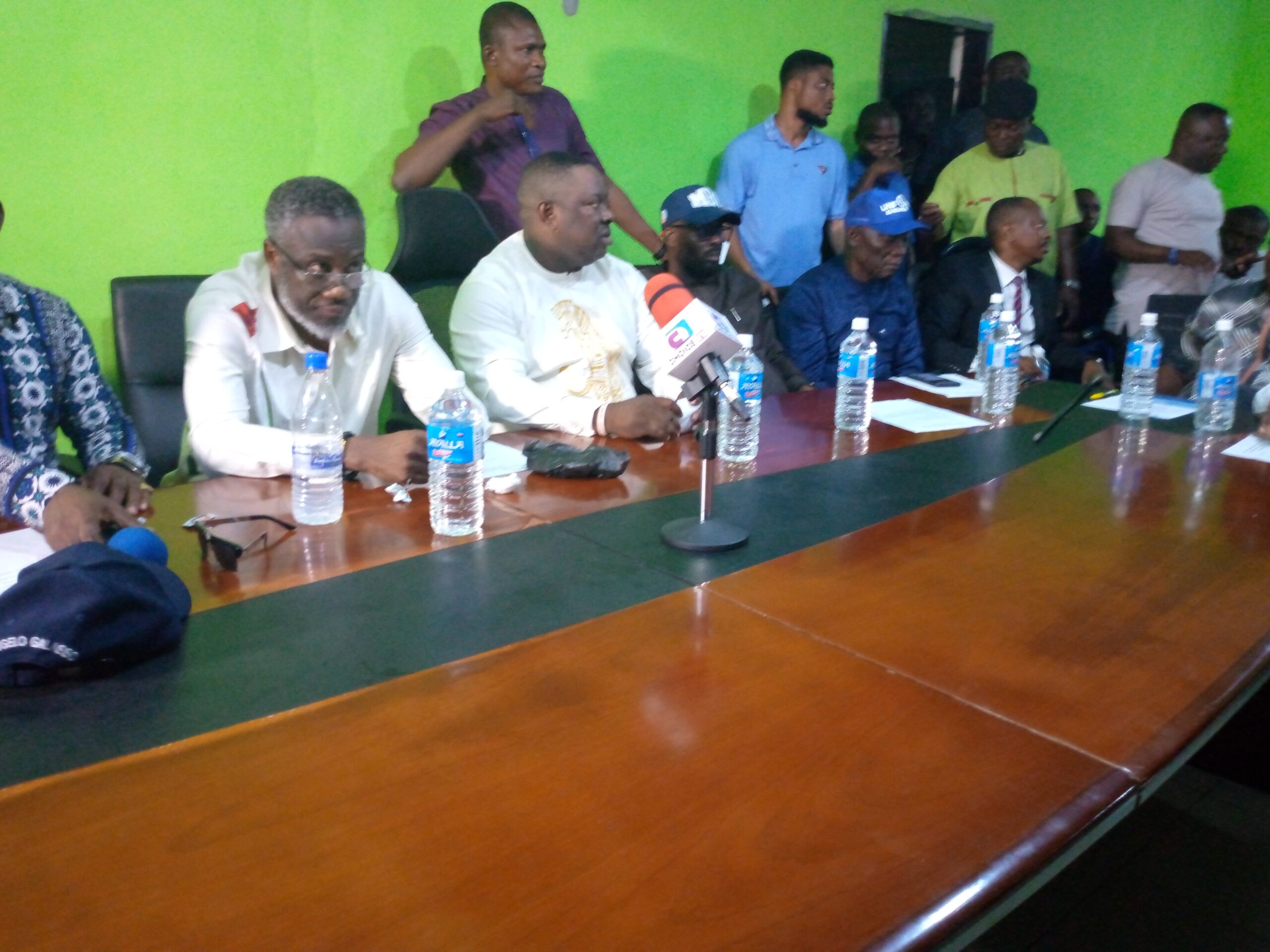 Pastor Reuben Inaugurate's 105 Ward Coordinators, Charges Them To Woo Voters For Tinubu & All Other APC Candidates Ahead of 2023 General Elections.