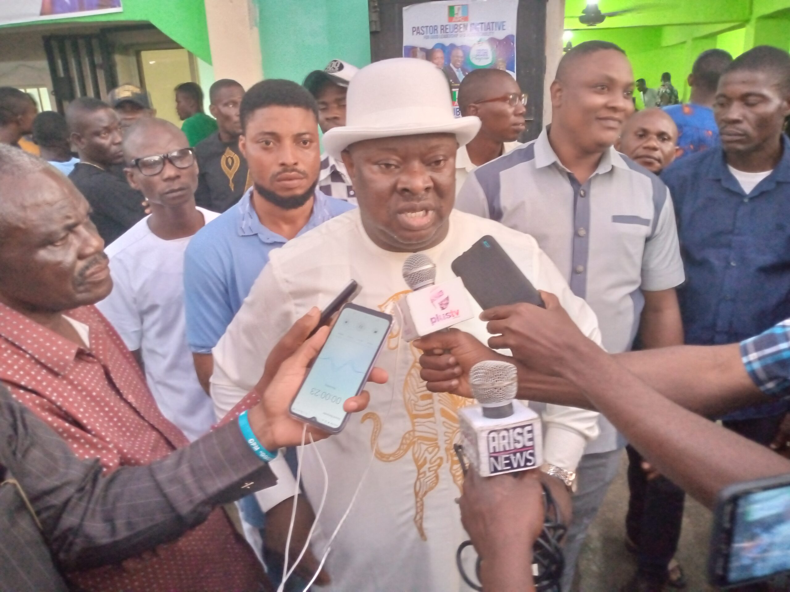 Pastor Reuben Inaugurate's 105 Ward Coordinators, Charges Them To Woo Voters For Tinubu & All Other APC Candidates Ahead of 2023 General Elections.