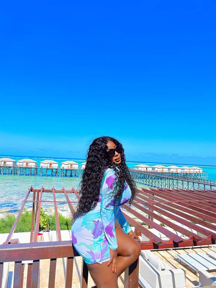 Bayelsa female welder Celebrates birthday outside the country as she enjoys herself in a vacation