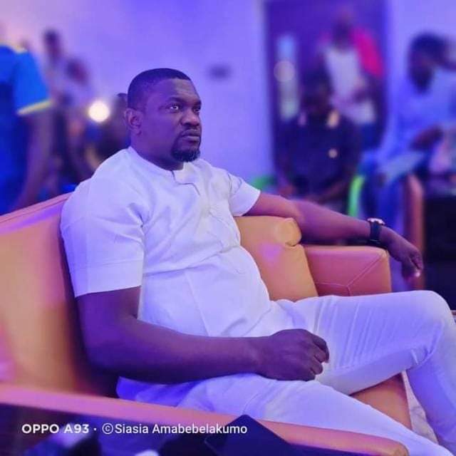 FORMER SALGA BOSS HON. EMBELEAKPO ALALE ASSIST FLOOD AFFECTED  VICTIMS: