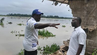 RESIDENT IN OBOGORO COMMUNITY EXPRESS DISPLEASURE TO SAVE OBOGORO FROM EROSION.