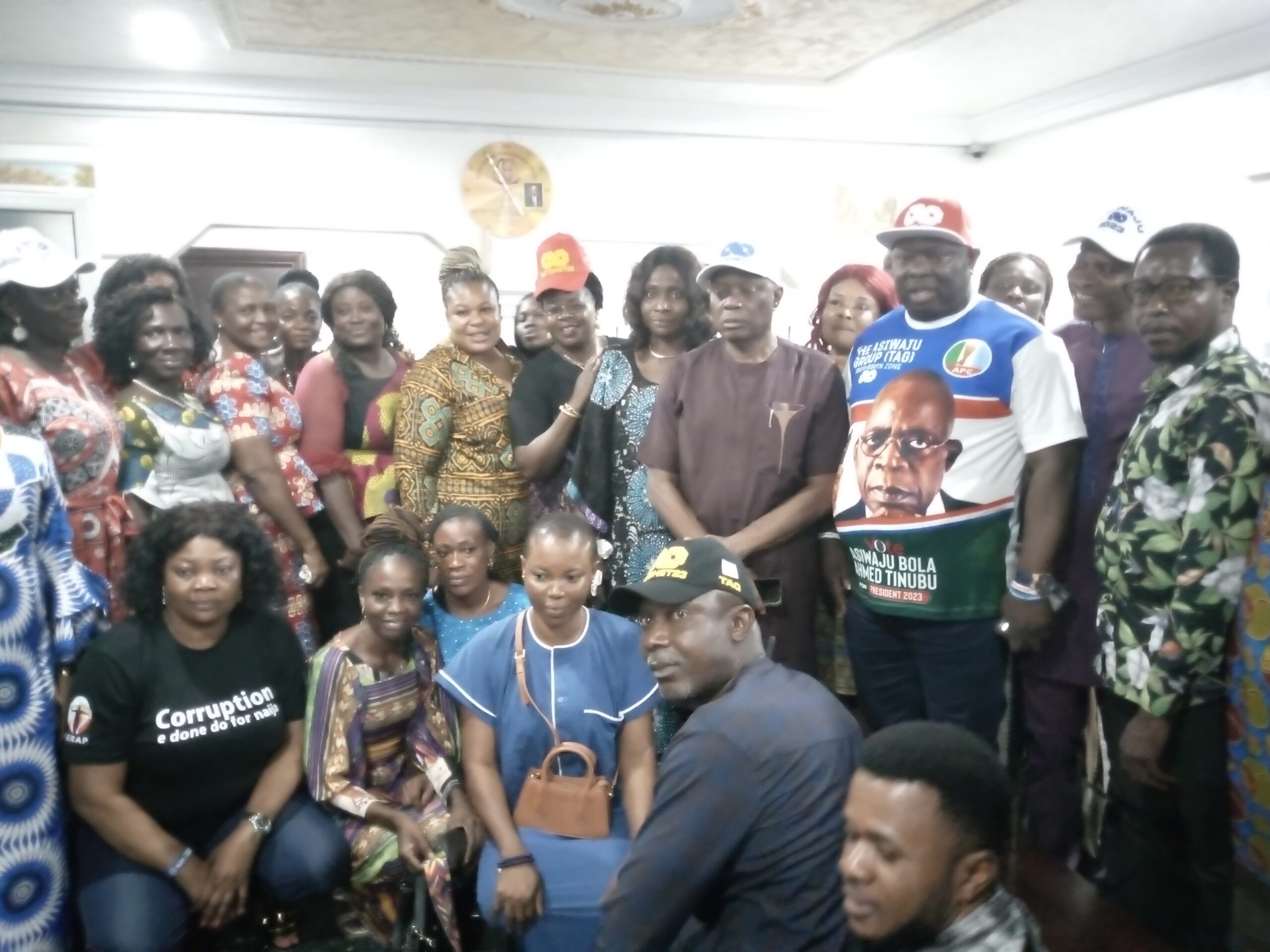 FORMER DEPUTY GOVERNOR OF EDO STATE DR. PIUS ODUBU RECEIVED PASTOR REUBEN AHEAD OF TODAY'S INAUGURATION.