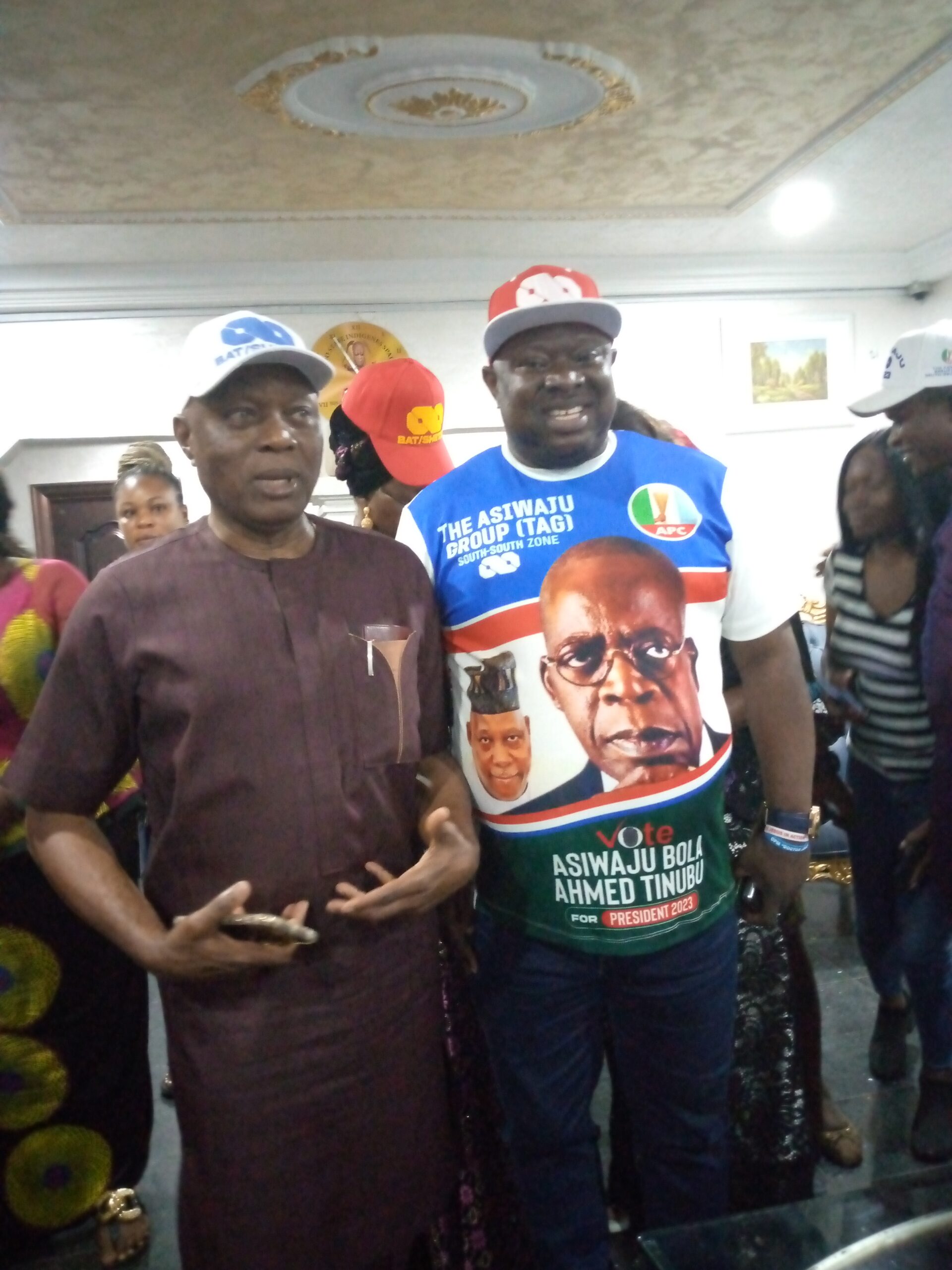 FORMER DEPUTY GOVERNOR OF EDO STATE DR. PIUS ODUBU RECEIVED PASTOR REUBEN AHEAD OF TODAY'S INAUGURATION.