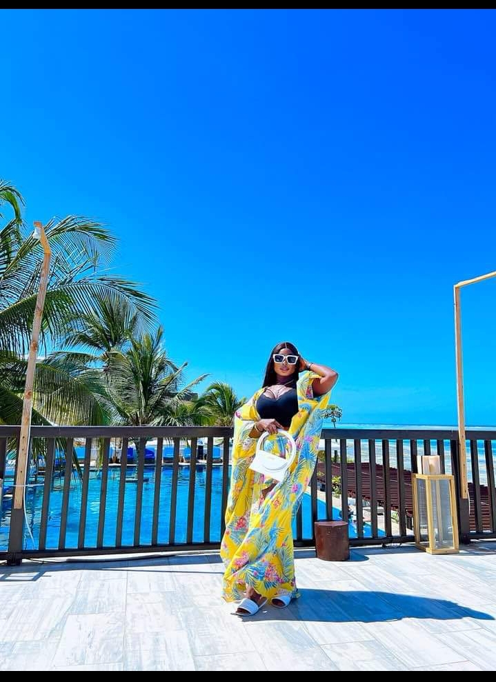 Bayelsa female welder Celebrates birthday outside the country as she enjoys herself in a vacation