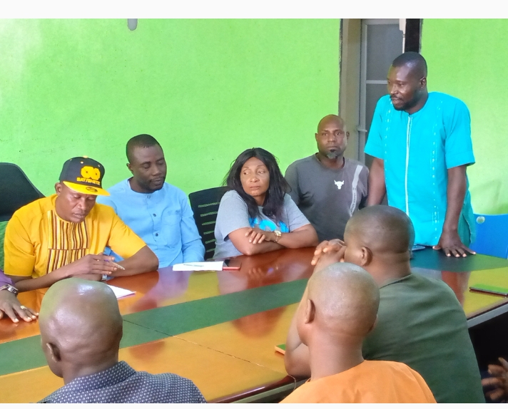 CONCERNED APC FAITHFULS OF OPUAMA KINGDOM WARD 13 SOUTHERN IJAW LGA PASSES VOTE OF CONFIDENCE ON ALL APC CANDIDATES IN SILGA.