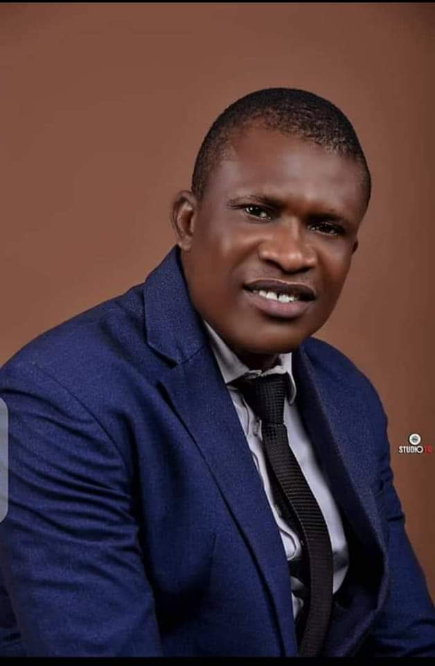 Dr. Solomon David among thousands of other Bayelsans Celebrates Chief Pastor Reuben on his birthday.