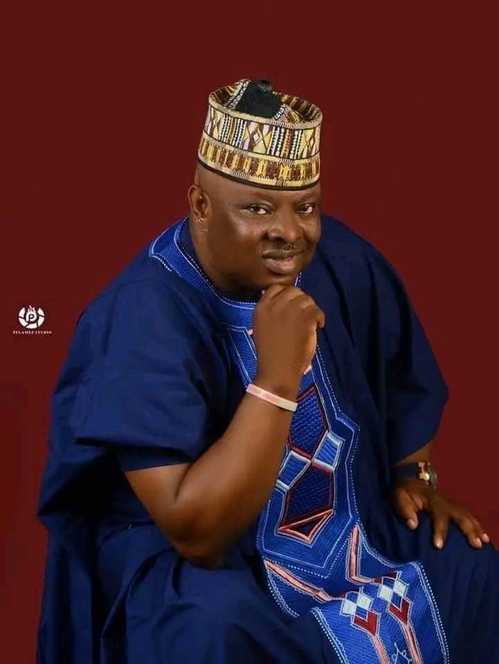 Pastor Reuben Celebrates Chief Timipa Orunimighe on his birthday.