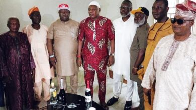 Bayelsa Central APC Senatorial Candidate, Chief Tiwei Timipa Orunimighe, Pastor Reuben Wilson and others on a consultative visit to Oba of Yoruba community in Bayelsa state