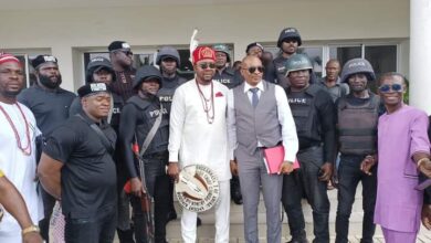 Chief Chinedu Congratulates Sp Chris Nwaogbo as he Bags Award For Fight Against Crime