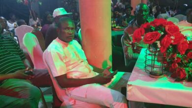 CHIEF PASTOR REUBEN  CONGRATULATES MEDIA GURU SAINT MIENPAMO ONITSHA FOR A SUCCESSFUL TRADITIONAL MARRIAGE