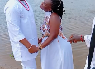 Nigerian traditionalists hold their wedding ceremony by riverside