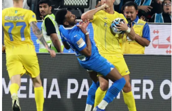 Cristiano Ronaldo elbows opponent and raises fist at referee as he completely loses temper in Al-Nassr’s Saudi Super Cup defeat (video)