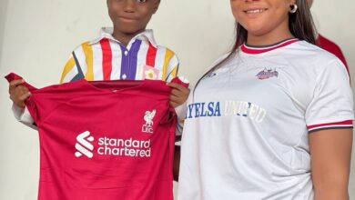 Nollywood Actress Amb. Sunday Sonia present’s a pair of Jersey to a kid who wants to pursue a career in football